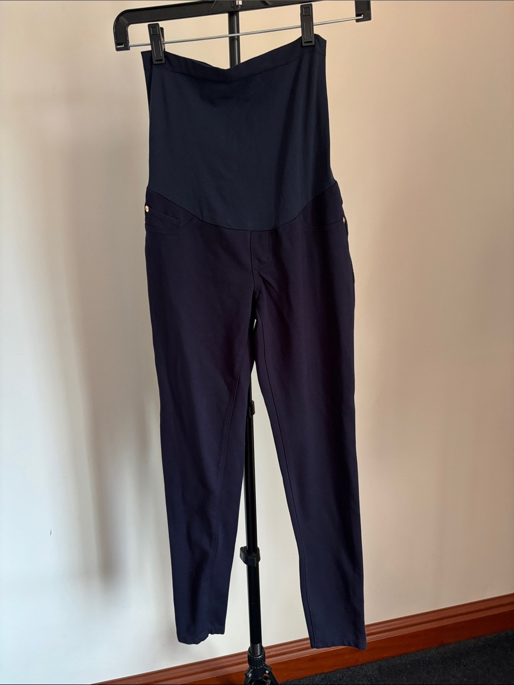 A Pea in the Pod Navy Maternity Leggings